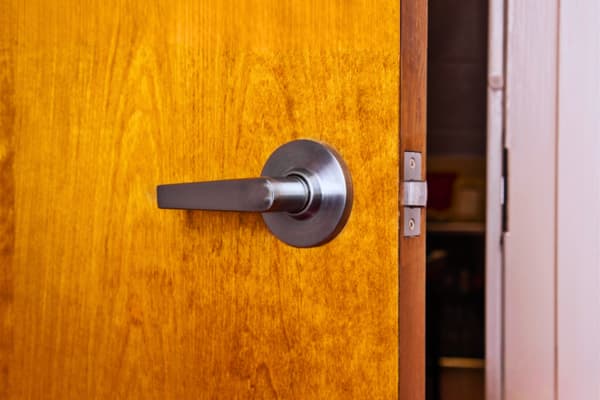 Door compatibility guides for choosing the right lock for your doors