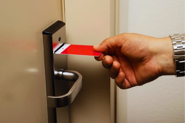 magnetic stripe hotel door lock system legacy access method