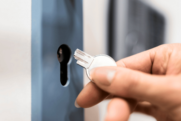 common cylinder lock problems with key insertion and turning