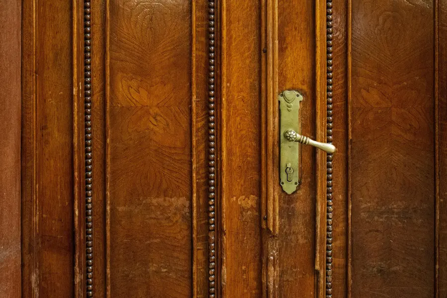 Mortise cylinder used on an office door to manage temporary access for contractors
